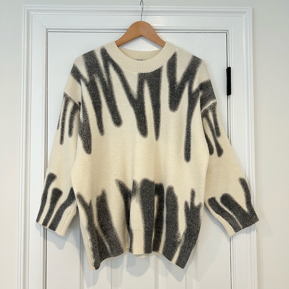 Vrg Grl Sweater